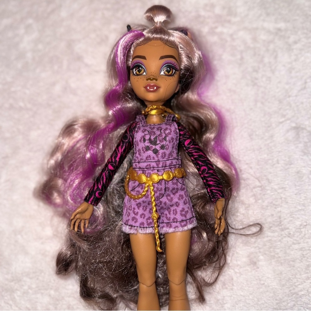 Monster High Clawdeen Wolf G3 Reboot Dressed Doll w/ Shoes Socks, necklace belt